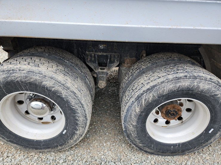 2014-kenworth-t800-image-36