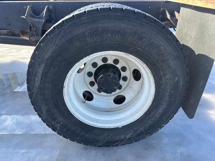 2012-ford-f650-image-50