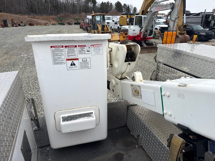 2015-ford-f550-image-41