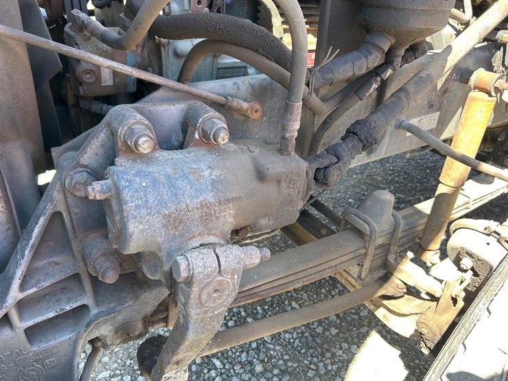 1994-massey-ferguson-8-image-37