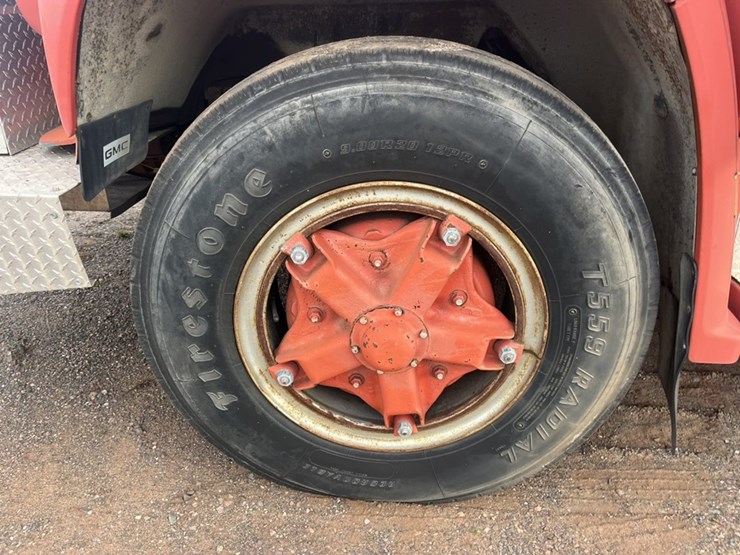 #1148-•-1980-gmc-v-8-fire-truck-image-92