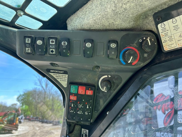 2018-deere-333g-image-22