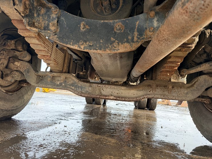 1988-mack-dm690s-image-67