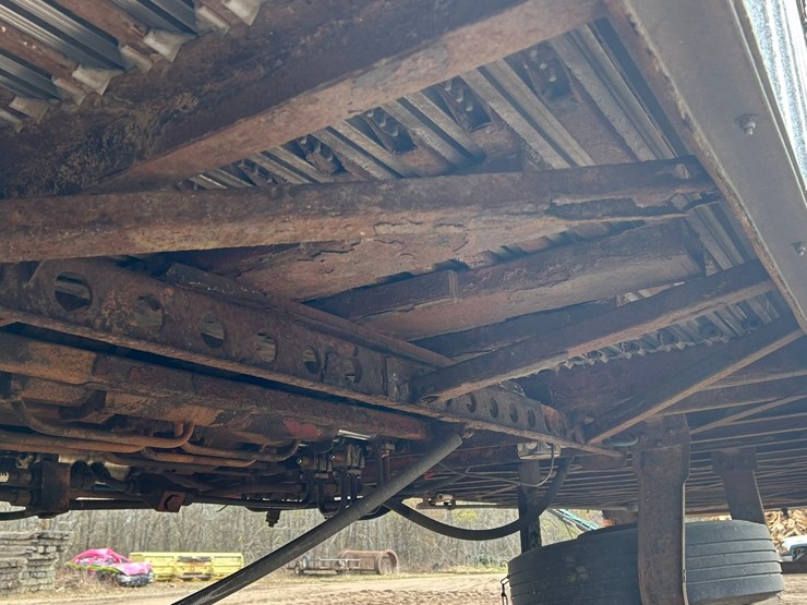 2000-wilkens-walking-floor-image-33