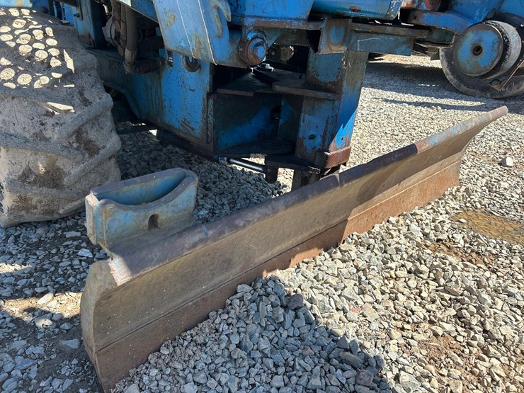 ditch-witch-r65-image-16