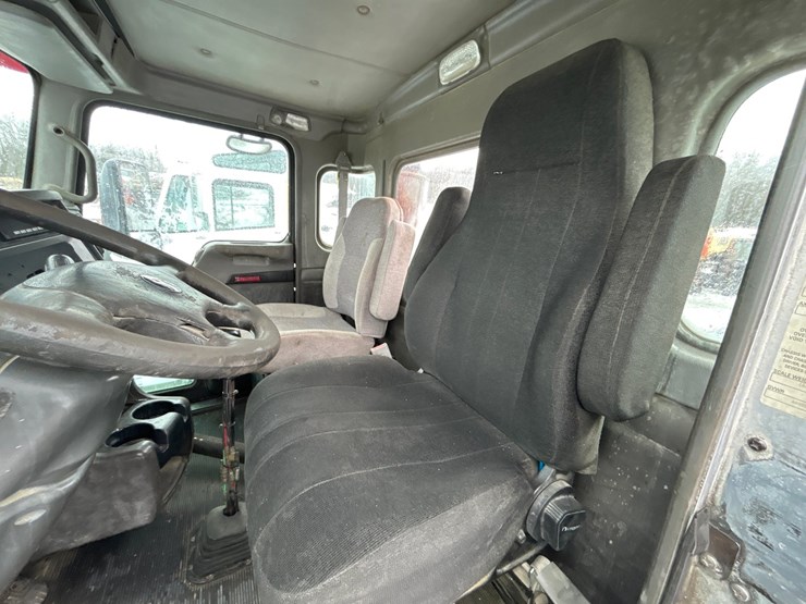 2007-kenworth-w900-image-62