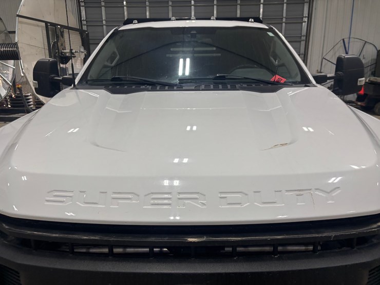 2022-ford-f550-sd-image-13