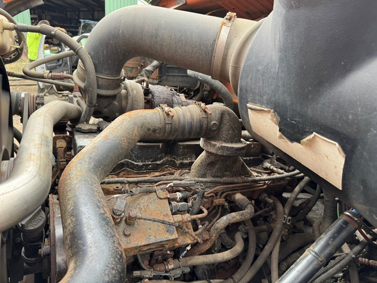 #2168-•-2001-sterling-4x2-snow-plow-truck-image-68