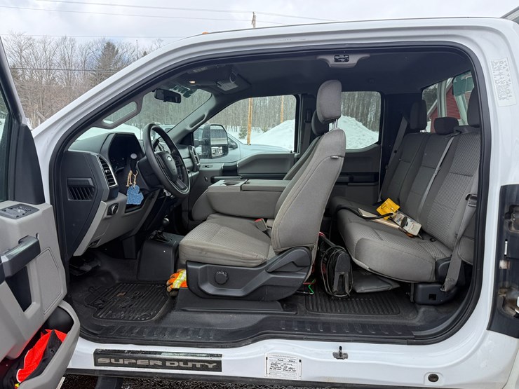 2018-ford-f550-image-46