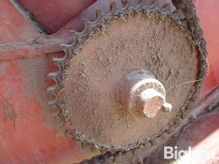 hesston-sp10-image-12