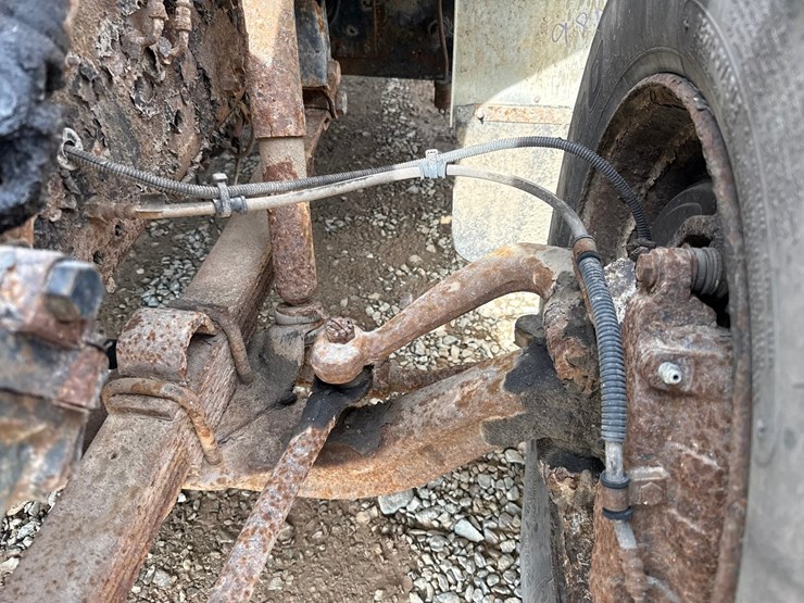 2000-international-4700-image-11