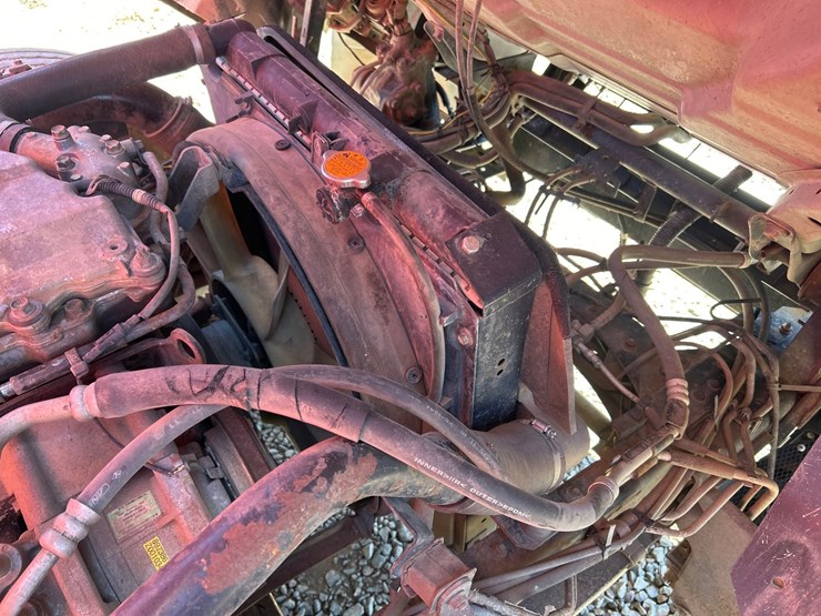 2005-isuzu-nqr-image-41