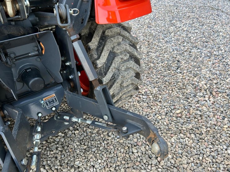 2021-kubota-bx2380-image-16