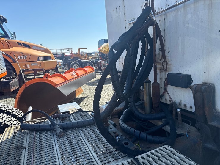 1994-peterbilt-359-image-36