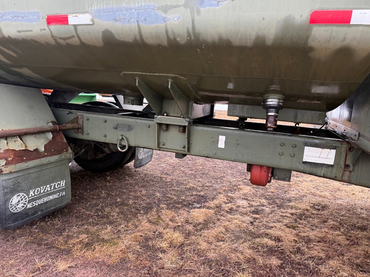 1984-mack-dm492s-image-32