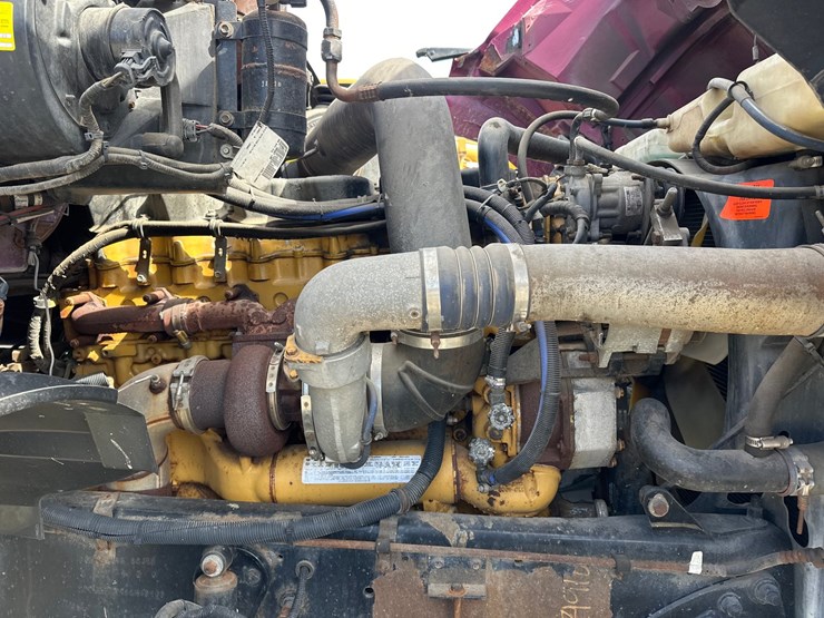 2001-caterpillar-c15-image-27