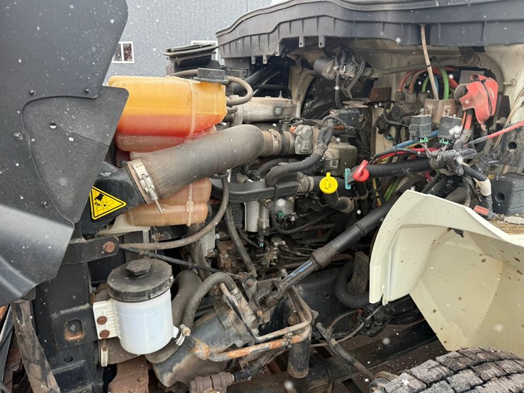 2013-international-4400-sba-image-48