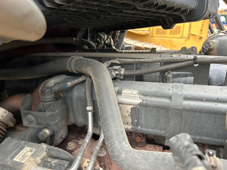 2016-kenworth-t680-image-37