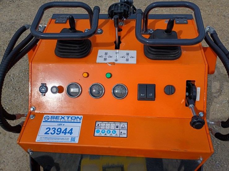 #23944-•-2025-arteer-qb-480-mini-skid-steer-image-10