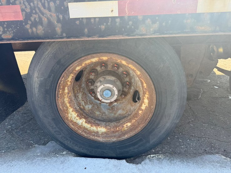 #1099-•-butler-26'-equipment-trailer-image-15