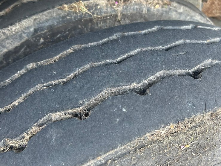 peterbilt-365-image-118