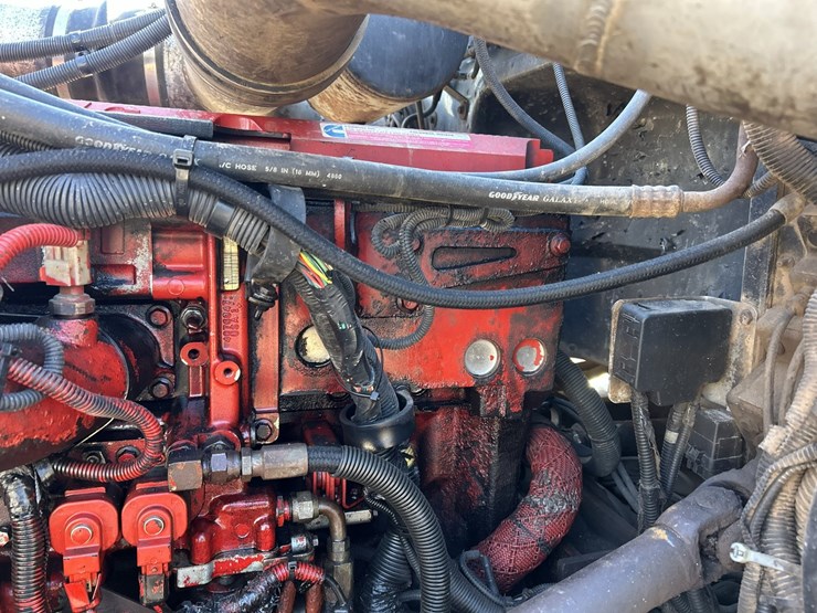 2005-peterbilt-379-image-58