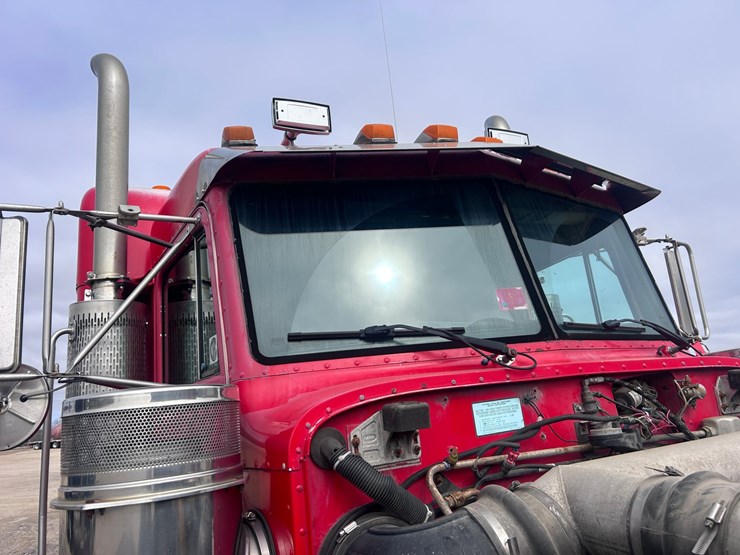 1998-peterbilt-379-image-74