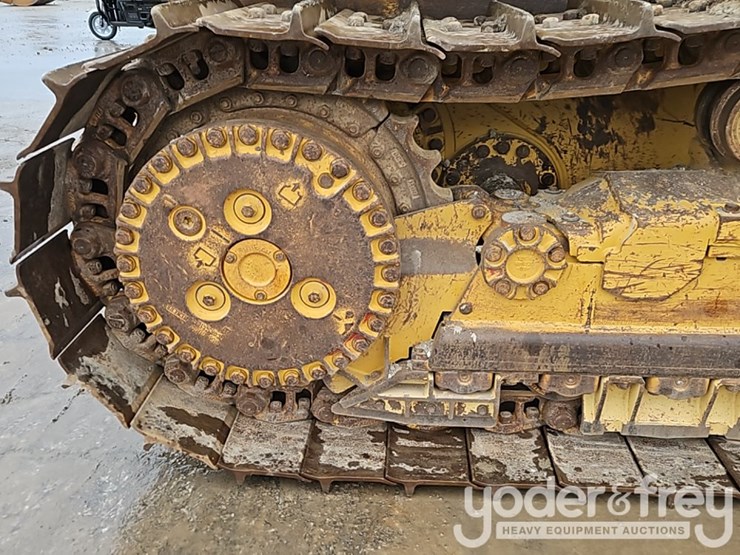 2014-caterpillar-d6k2-xl-image-8