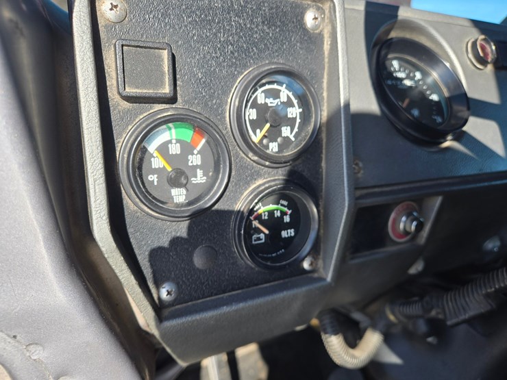 2000-mack-rd688s-image-60