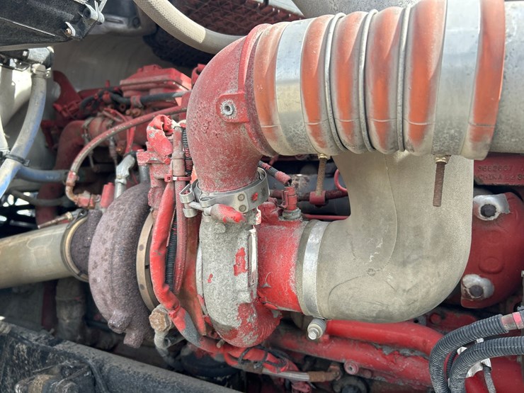 2017-kenworth-t680-image-55