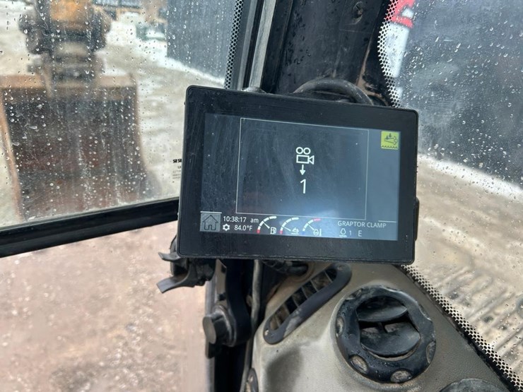 2016-liebherr-r946-lc-image-25