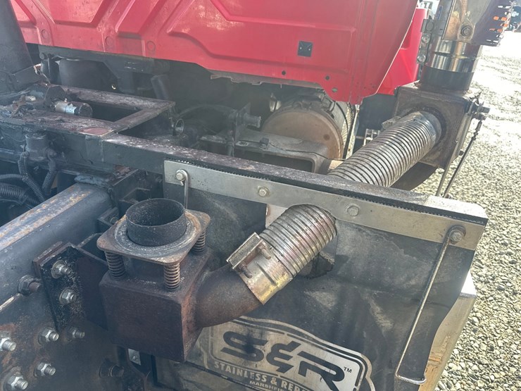 2012-international-7600-image-69