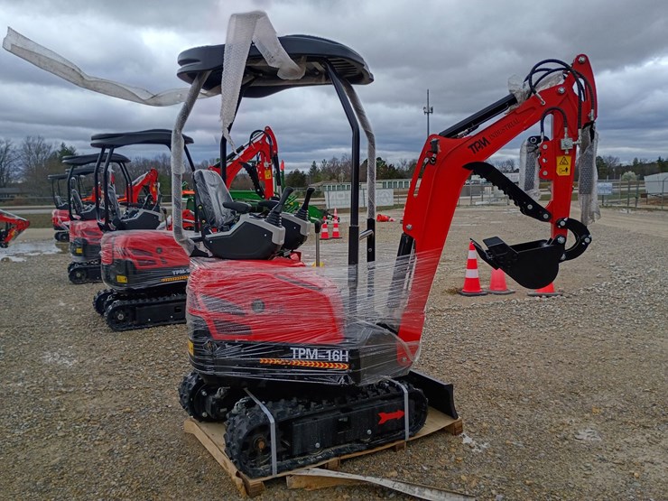 #l19-002-•-2026-tpm-16h-mini-excavator-image-4