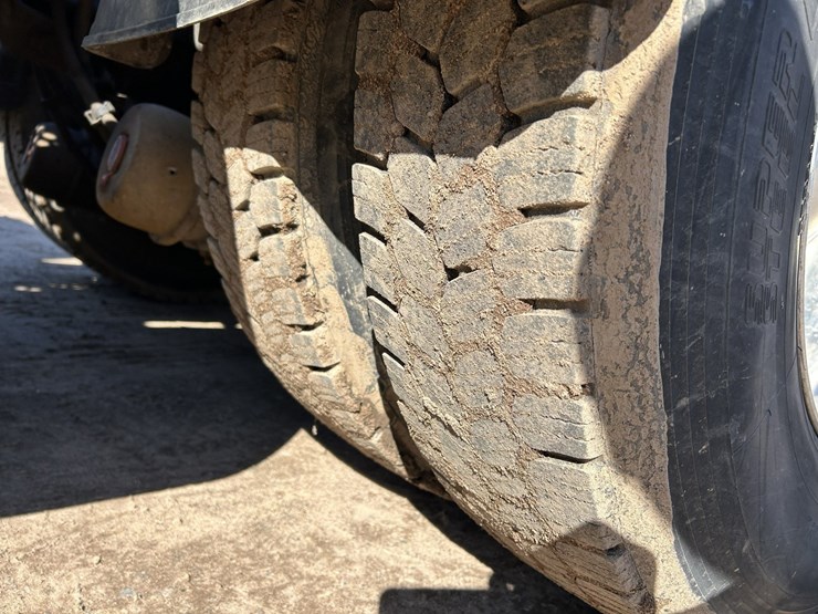 2020-kenworth-t880-image-88