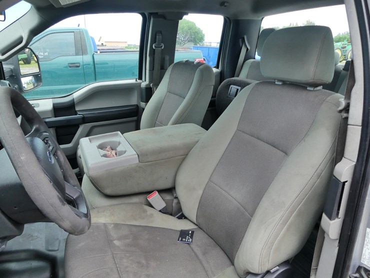 2015-ford-f150-xl-image-8