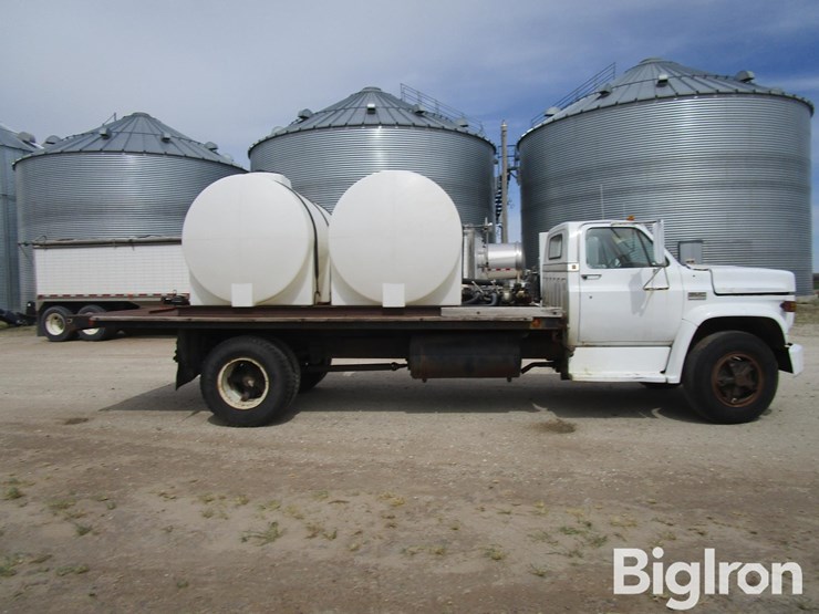 1977-gmc-6500-flatbed-truck-w/nurse-tanks-image-4