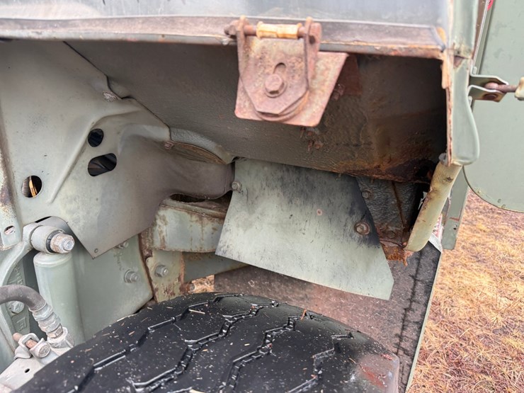 1984-mack-dm492s-image-61