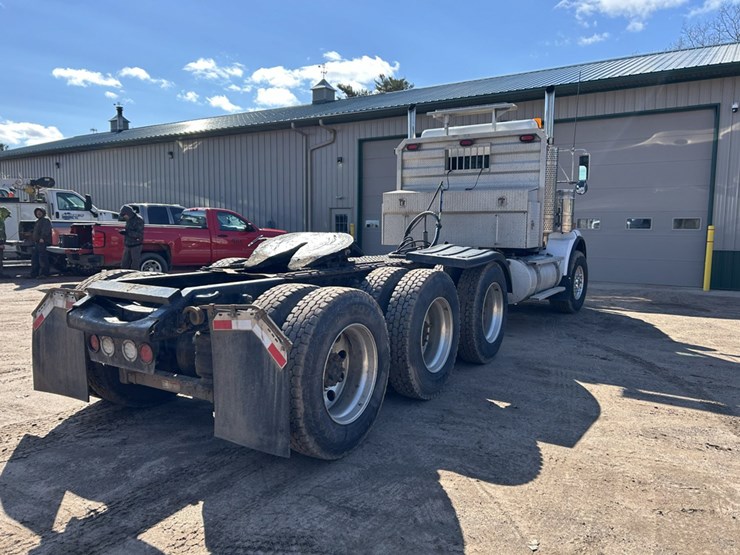 2006-kenworth-t800b-image-5