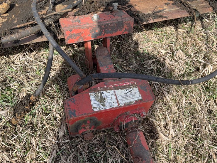 rollin-post-hole-digger-image-3