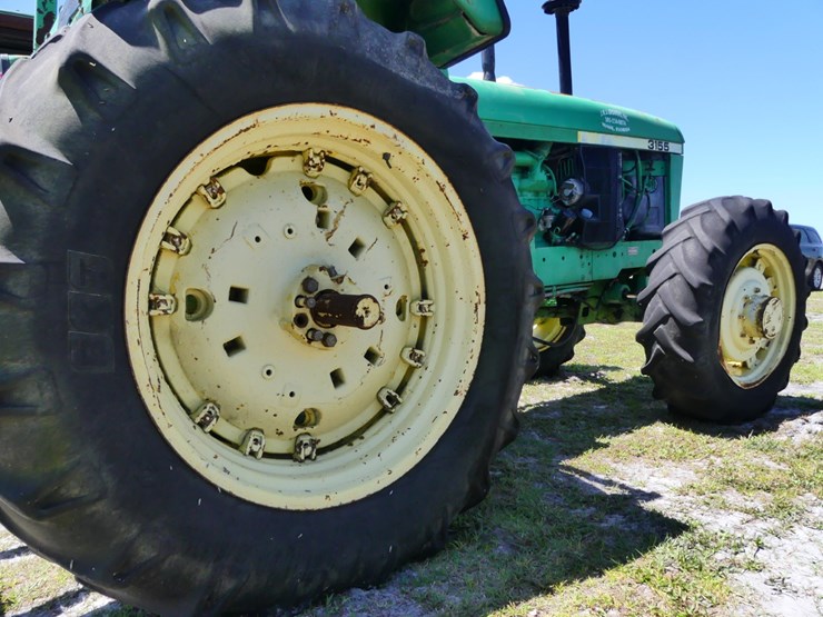 john-deere-3155-image-6