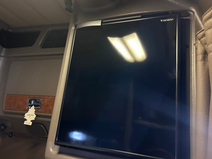 2007-peterbilt-379-image-78