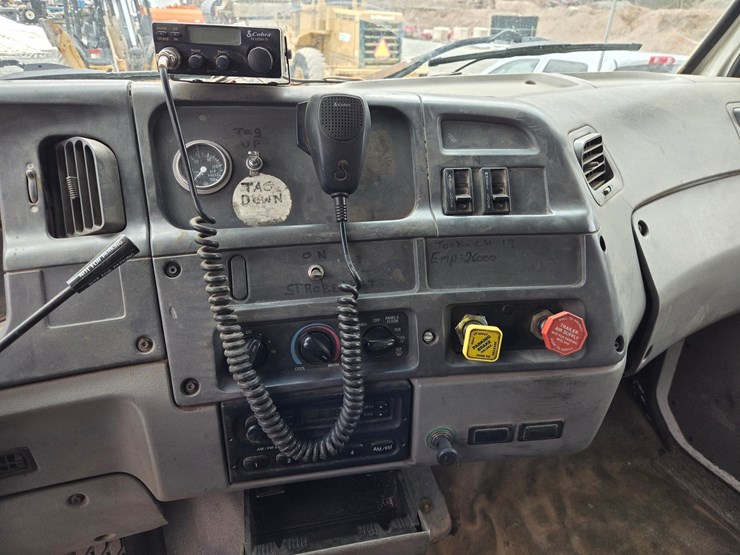 1999-caterpillar-3126-image-56