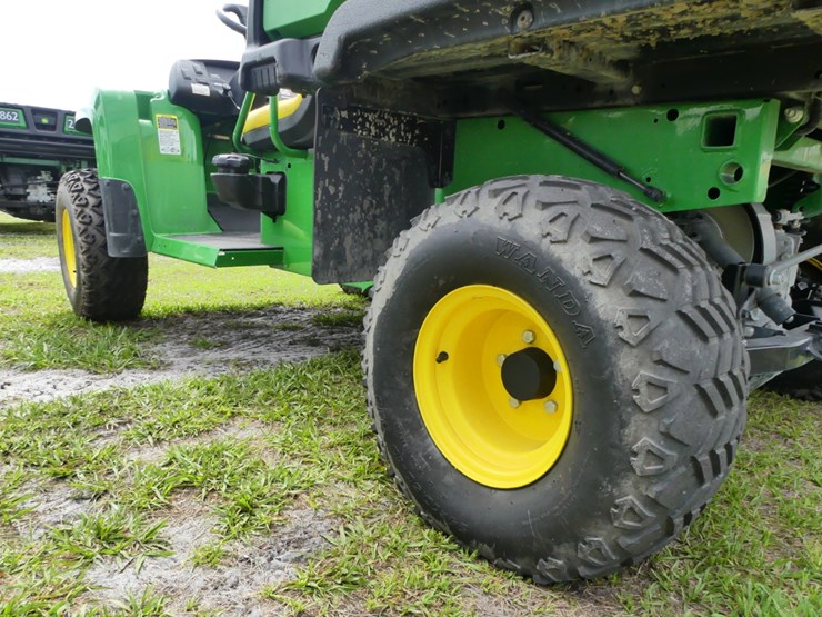 2024-john-deere-tx-4x2-image-6