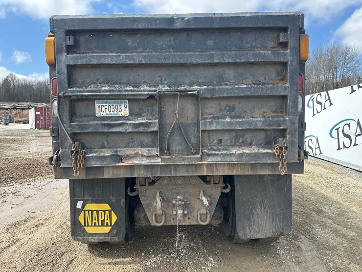 2006-international-7400-image-4