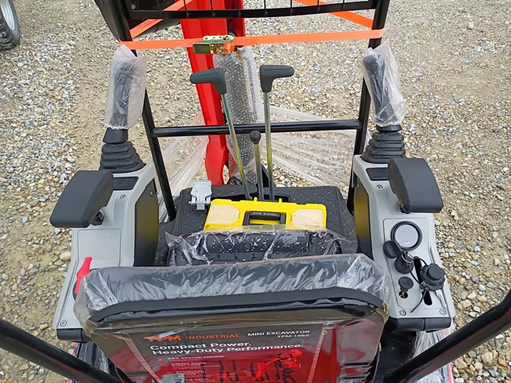 #l19-008-•-2026-tpm-18bs-mini-excavator-image-12