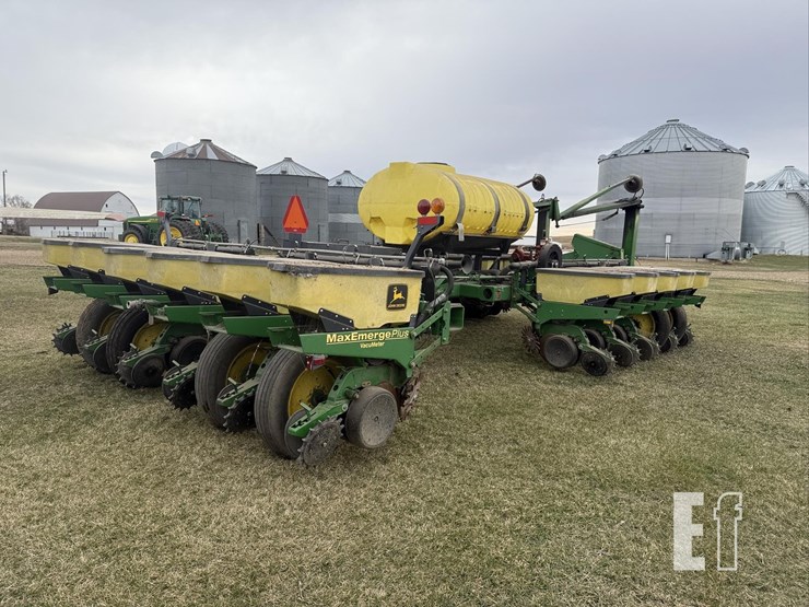 1997-john-deere-1770-image-5