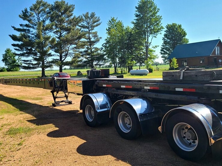 2010-massey-ferguson-8-image-11