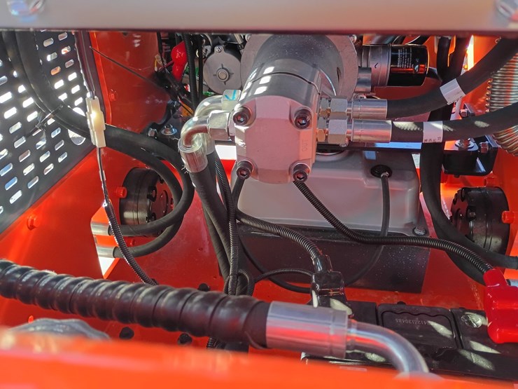 #l19-011-•-2026-tpm-t460-mini-skid-steer-image-16