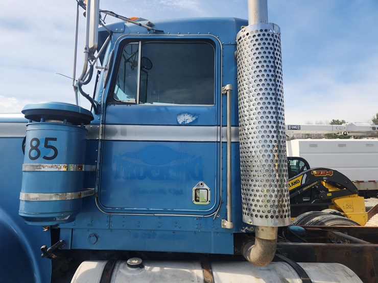 1985-kenworth-w900-image-18