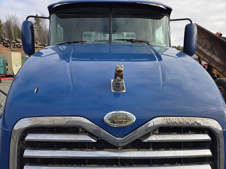 2007-massey-ferguson-8-image-13